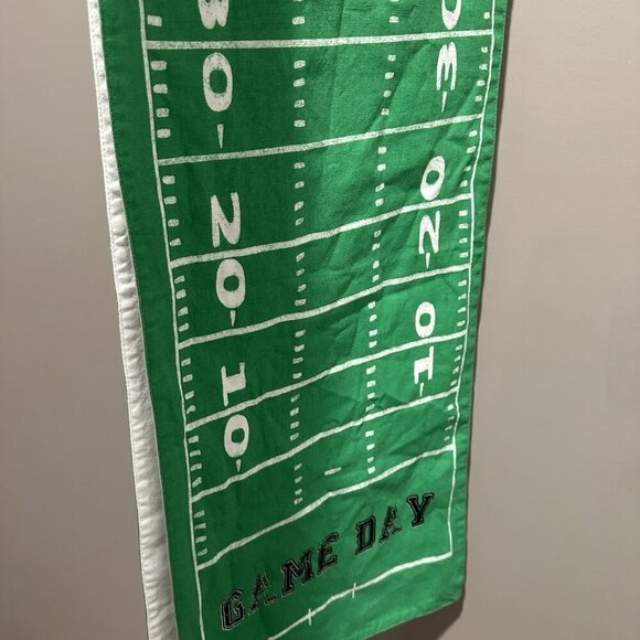 Football Field Table Runner Touchdown Game Day 66 Inch Total Length Super Bowl - Picture 4 of 6